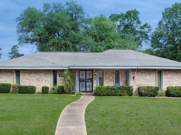 2502 Yorkshire Dr, Arkadelphia, AR 71923