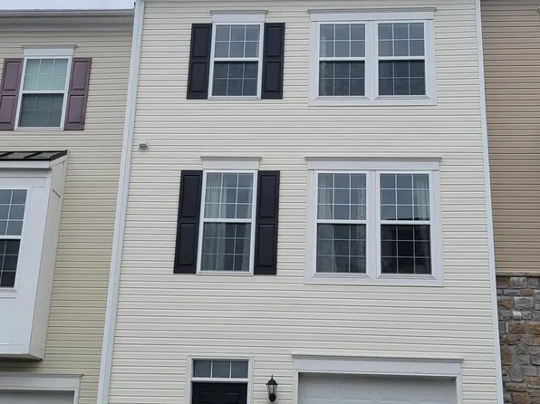 127 Schramm Loop, Stephens City, VA 22655