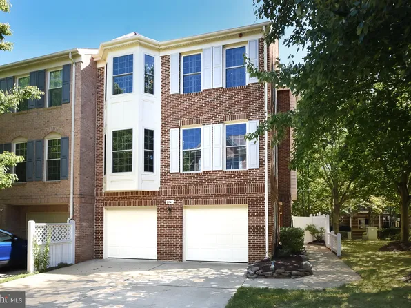 2741 Pembsly Dr, Vienna, VA 22181