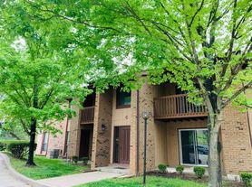 451 Westwood Dr, Frankfort, KY