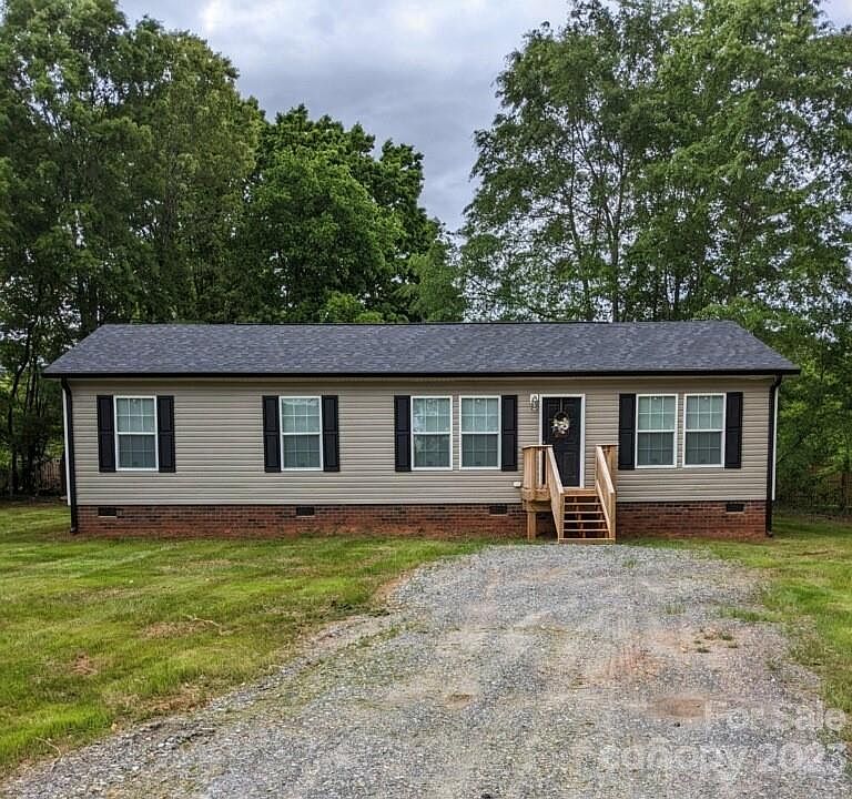 1st image of 108 Dove Cir