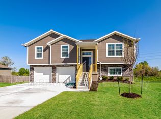 9710 E 219th Cir, Peculiar, MO 64078