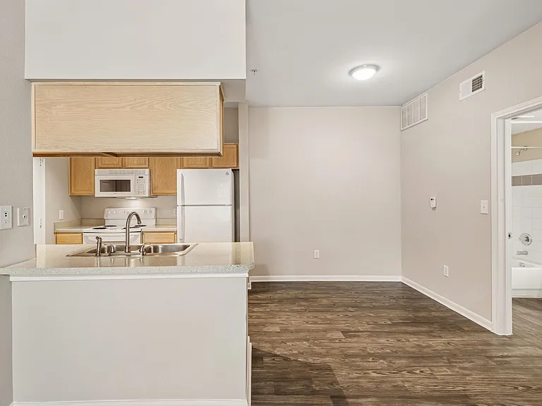 Lakeshore Villas apartments community photo