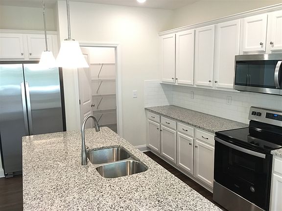 2nd image of 3567 Okelly Dr