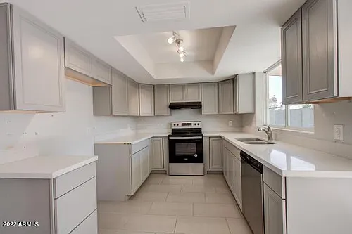 6353 W Mission Ln Photo 1