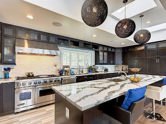 3rd image of 2304 Golden Meadow Dr