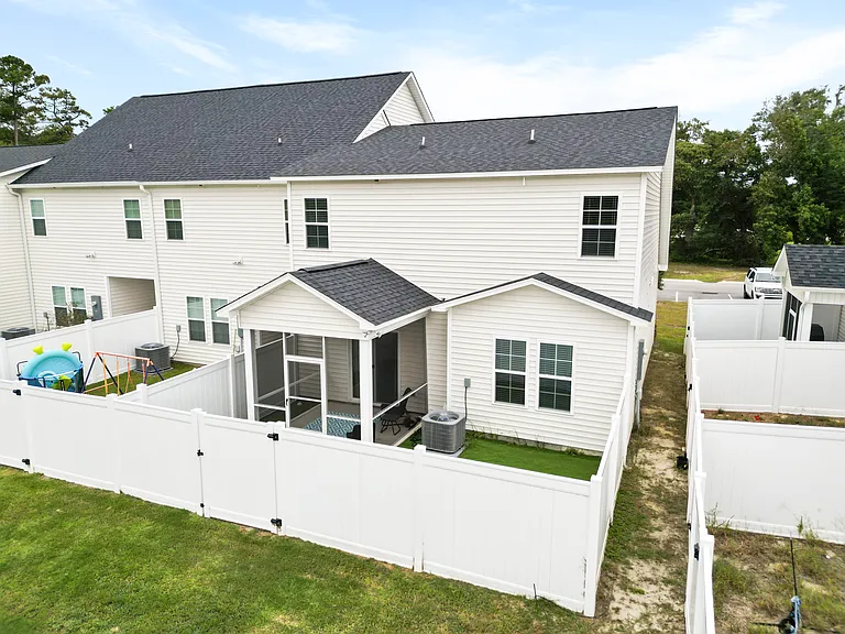124 Bridge Point Cir — Photo 46