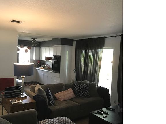 3rd image of 321 NE 42nd Ct