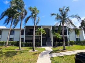 1005 Green Pine Blvd