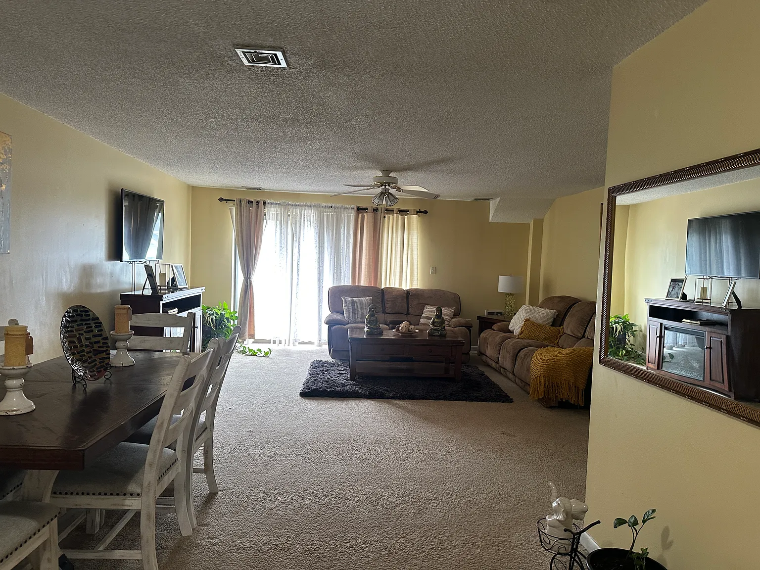2 bed, 1280 sqft, $2,800 — Photo 3