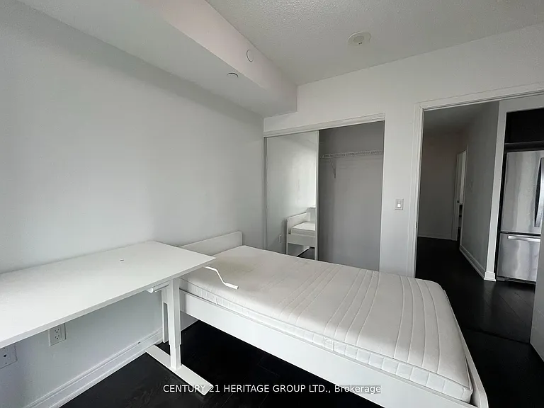 50 Wellesley St E #1202 — Photo 14
