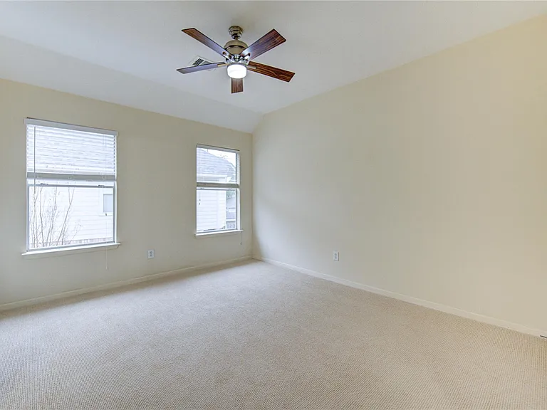 2327 Centerbrook Ln — Photo 42