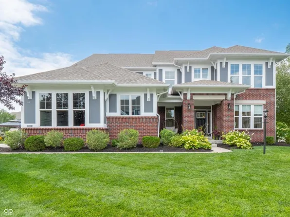 2488 Stonehaven Dr, Avon, IN 46123