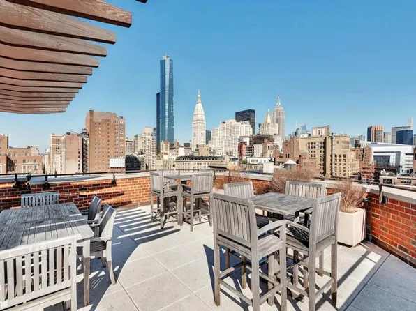 32 Gramercy Park South image 12 of 17