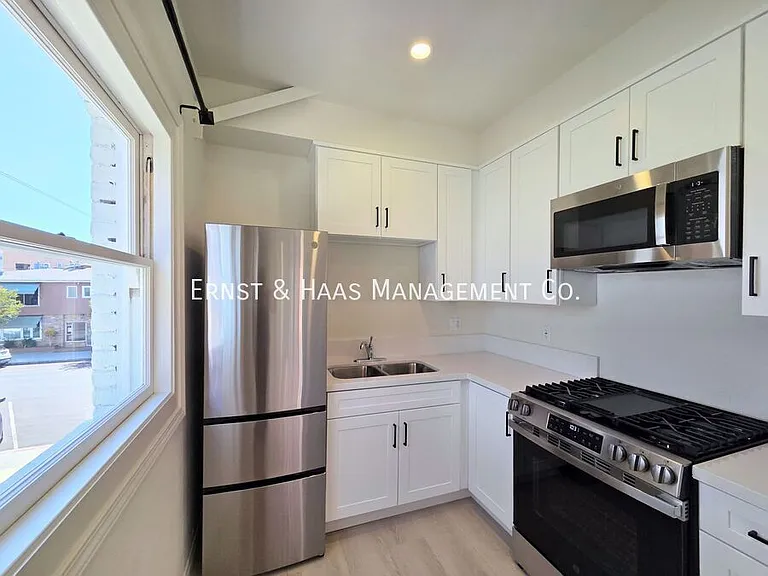 321 Chestnut Ave #8 — Photo 7