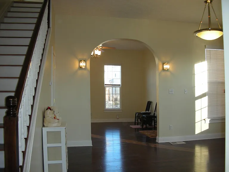 102 N State Ave — Photo 13