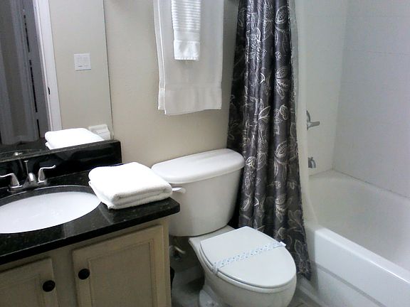 4th image of 120 Calabay Parc Blvd