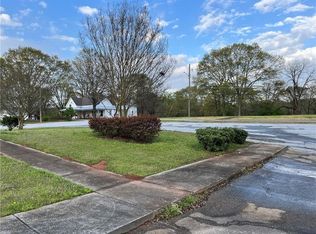 742 Manger Ave, Bethlehem, GA 30620