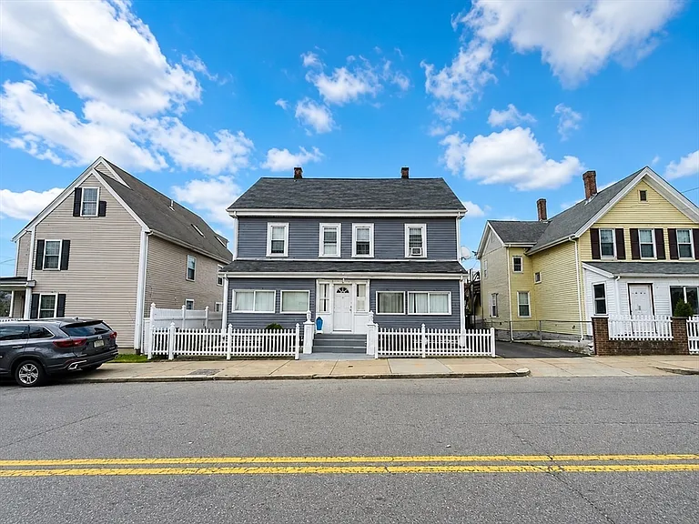 1512 Hyde Park Ave #1 — Photo 1