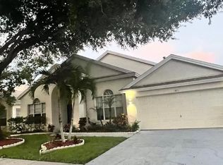 1821 Longview Ln, Tarpon Springs, FL 34689