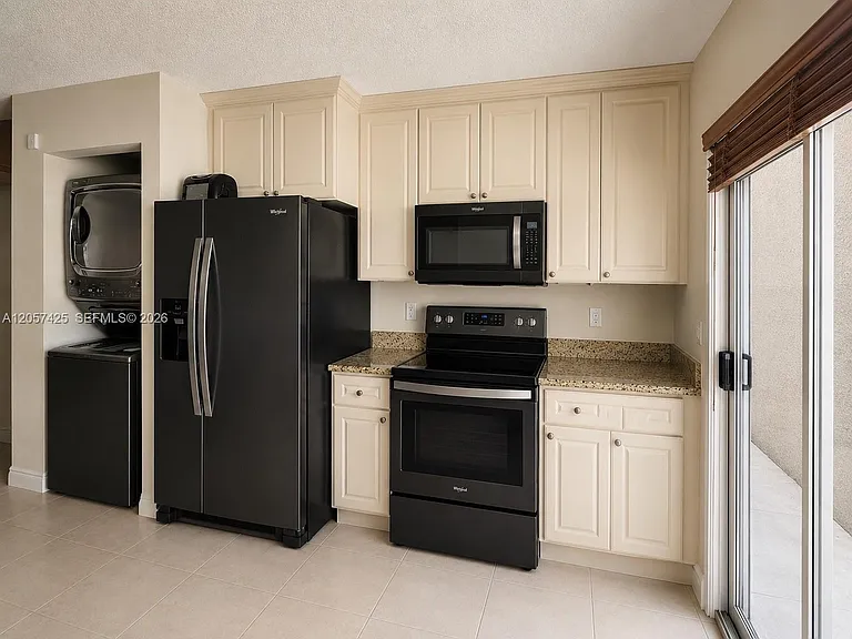 6216 SW 129th Ave — Photo 7