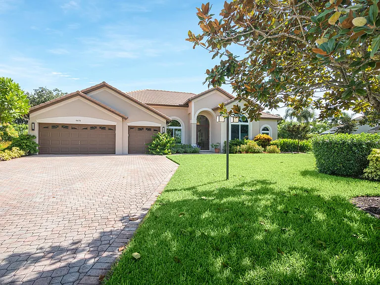 9676 Eagle Point Ln — Photo 5