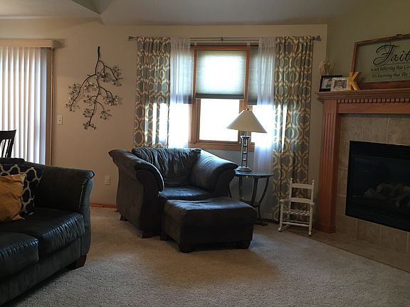 3rd image of 2115 Gunnison Dr