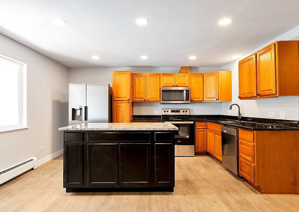 Kitchen (watch TV and FP)