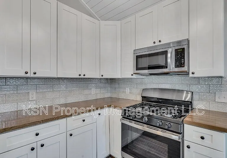 1928 Hawthorne St — Photo 20