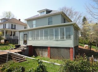 210 S Blue Ridge Ave, Culpeper, VA 22701