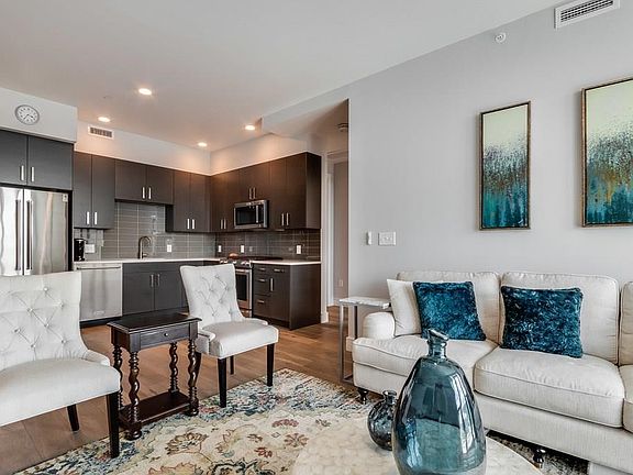 5th image of 222 West Ave Unit 2610