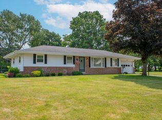 57248 McQuade St, South Bend, IN 46619