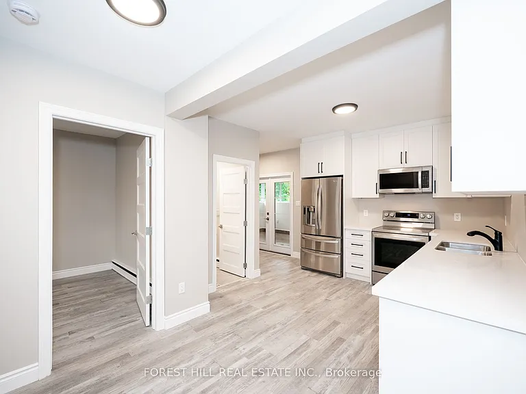135 Ashbrook Ct #LOWER — Photo 5