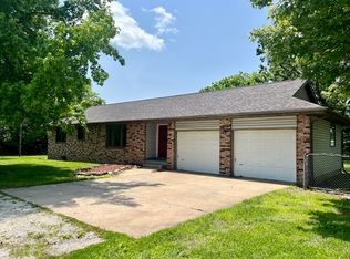 194 State Highway T, Oldfield, MO 65720