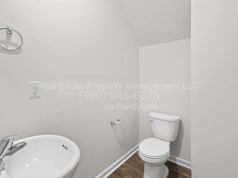 9128 Lowfalls Ln — Photo 9