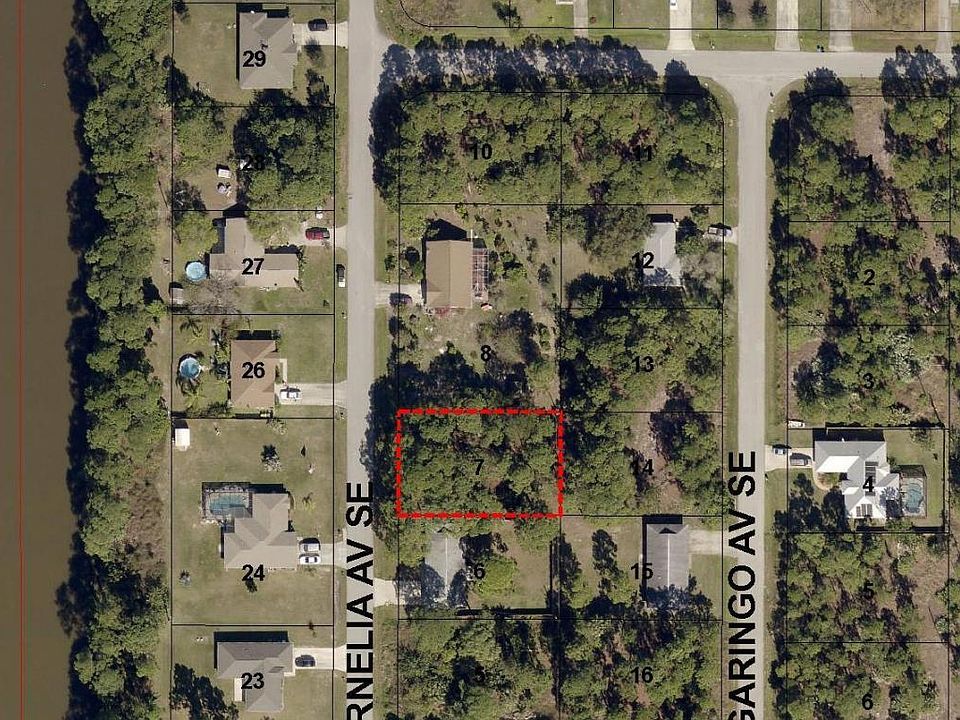 1st image of 827 Cornelia Ave SE