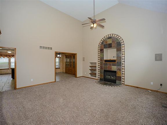 5th image of 18109 E 29th Terrace Ct