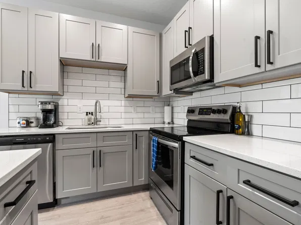 326 E 44th St, Garden City, ID 83714