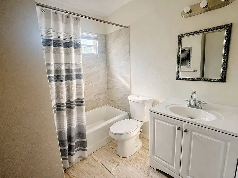1817 N Nursery Rd — Photo 7