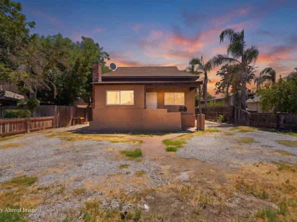 523 E 11th St, Hanford, CA 93230