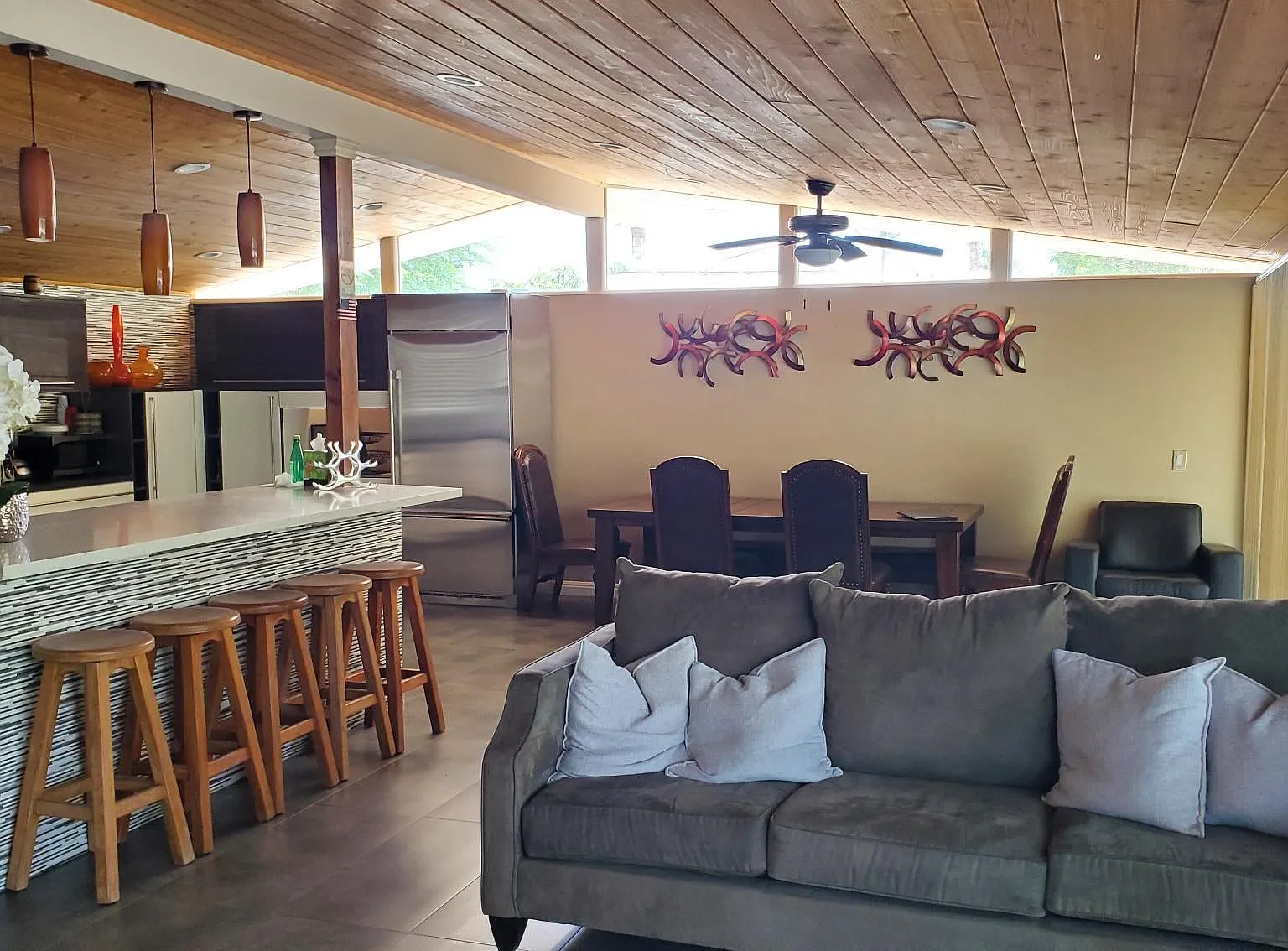 3 bed, 1238 sqft, $4,400 — Photo 3