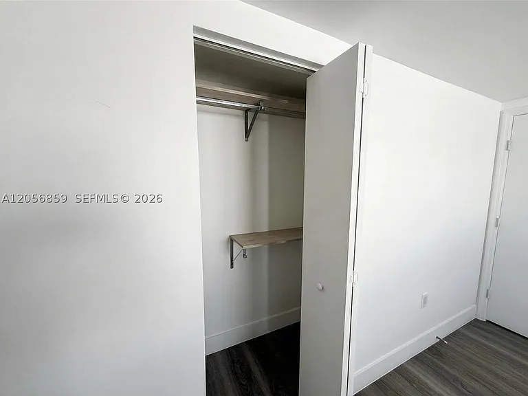 1710 NW 1st Ct — Photo 2