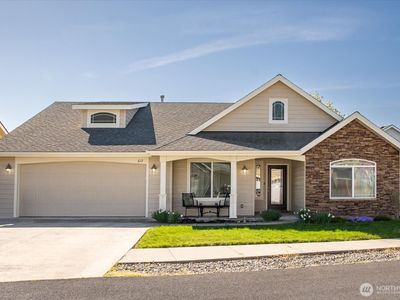 612 SE Magnoni Drive, College Place, WA, 99324