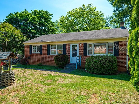 2nd image of 374 Locust Ln