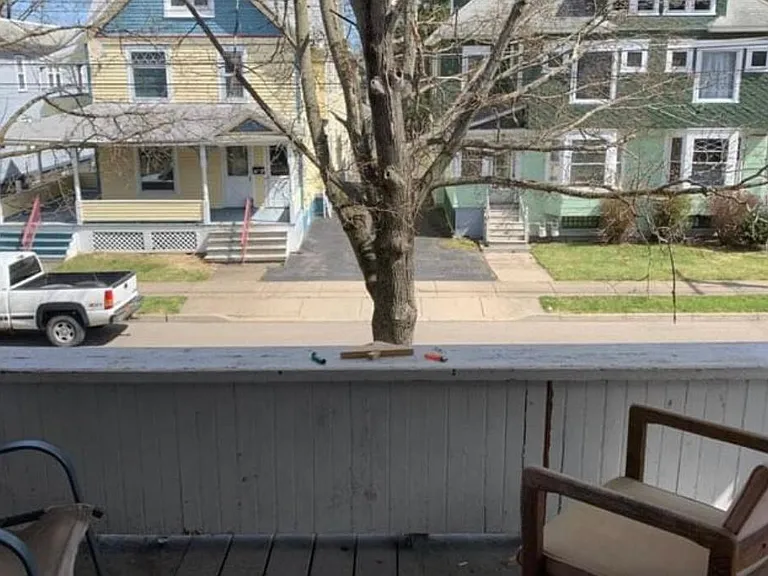 9 Cedar St — Photo 5