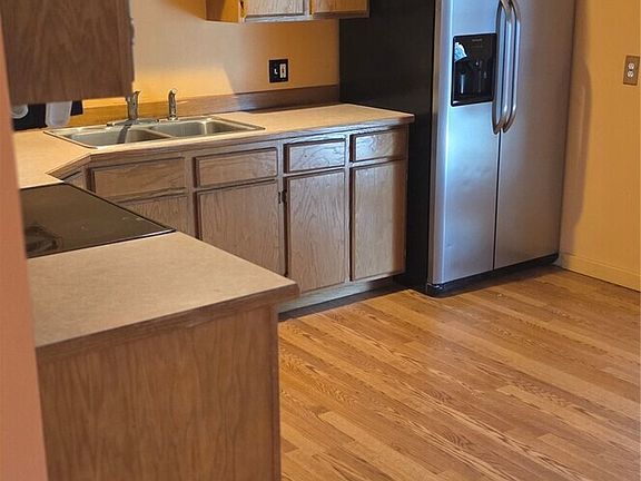 4th image of 345 SE 6th Avenue