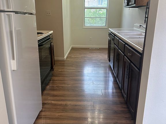 2nd image of 10909 W 90th Ter #10909