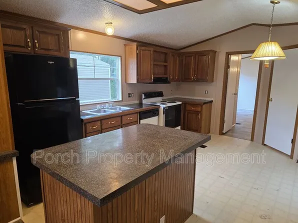 7318 Hayward Ave #P30, Pensacola, FL 32526