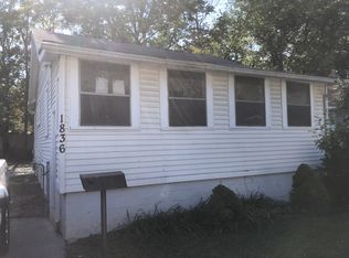1836 E Jarvis Ave, Hazel Park, MI 48030