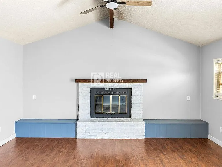 7970 Cambridge Ave — Photo 33
